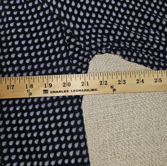 Michael Kors 100% Viscose Casual Scoop Neck Blouse Print top Micro Paisley XL - Picture 7 of 11